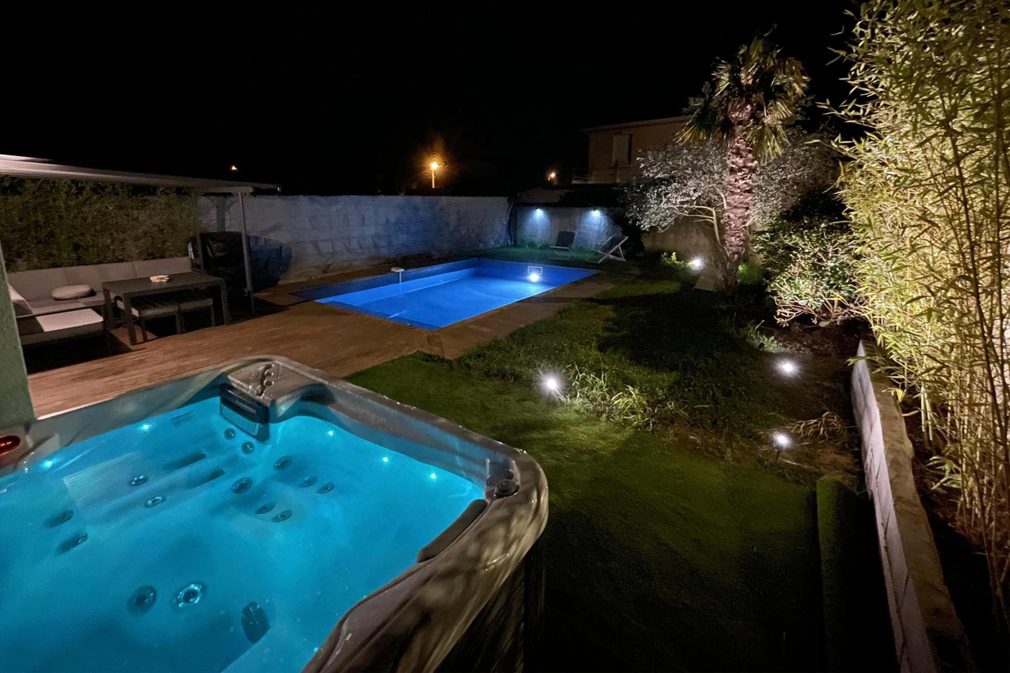 Unique! Jacuzzi Prive 35°C + Cinema Villa Entiere Meyzieu Eksteriør bilde